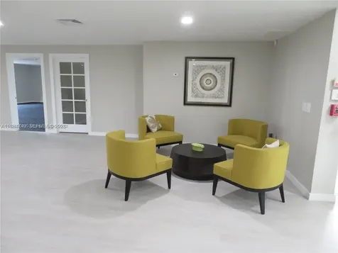 8065 SW 107th Avenue Miami FL 33173