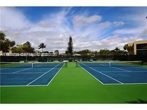 8065 SW 107th Avenue Miami FL 33173