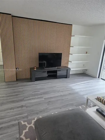8065 SW 107th Avenue Miami FL 33173