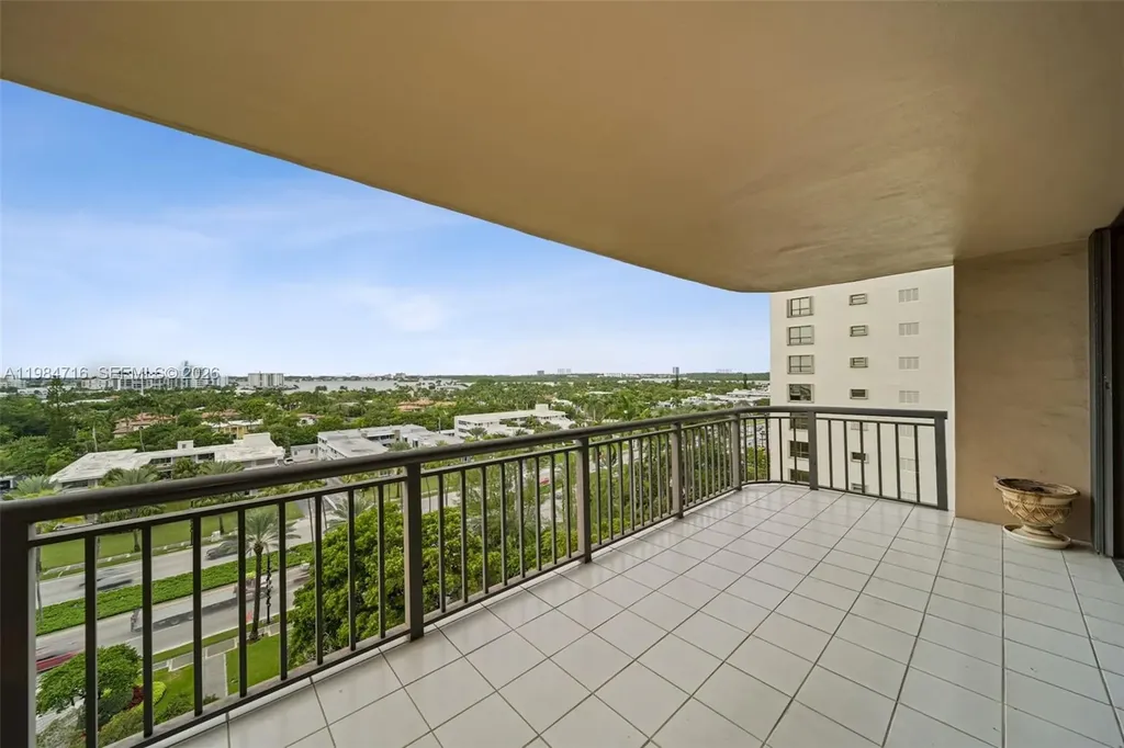 10175 Collins Avenue Bal Harbour FL 33154
