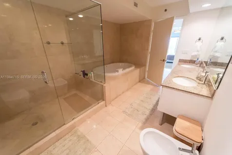17201 Collins Avenue Sunny Isles Beach FL 33160