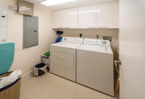17201 Collins Avenue Sunny Isles Beach FL 33160