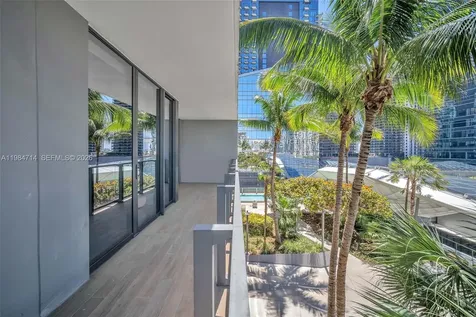 68 SE 6th Street Miami FL 33131
