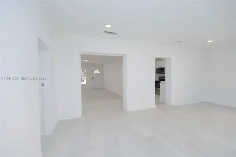 2675 SW 24th Terrace Miami FL 33145