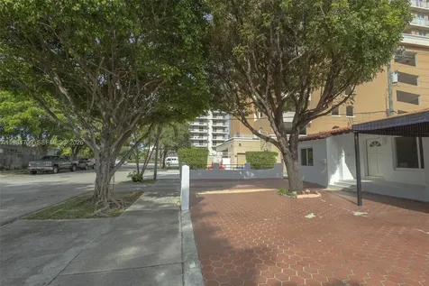 2675 SW 24th Terrace Miami FL 33145