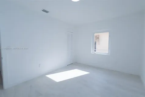 2675 SW 24th Terrace Miami FL 33145