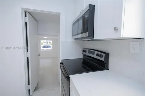 2675 SW 24th Terrace Miami FL 33145