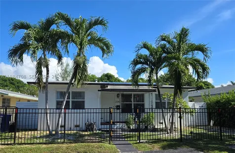 2247 Jackson Street Hollywood FL 33020