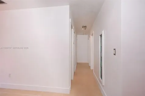 10521 SW 41st Terrace Miami FL 33165