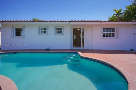 10521 SW 41st Terrace Miami FL 33165
