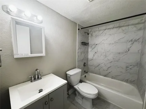 805 W 30th Street Hialeah FL 33012