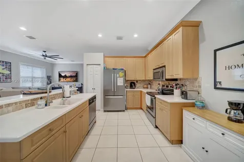 1531 SW 194th Terrace Pembroke Pines FL 33029