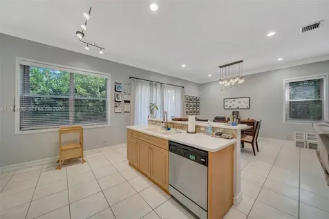 1531 SW 194th Terrace Pembroke Pines FL 33029