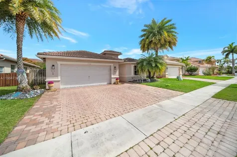 1531 SW 194th Terrace Pembroke Pines FL 33029