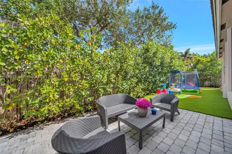 1531 SW 194th Terrace Pembroke Pines FL 33029