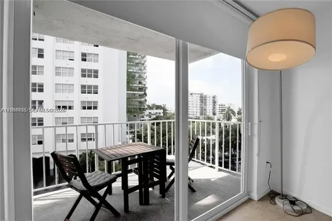 1228 West Avenue Miami Beach FL 33139