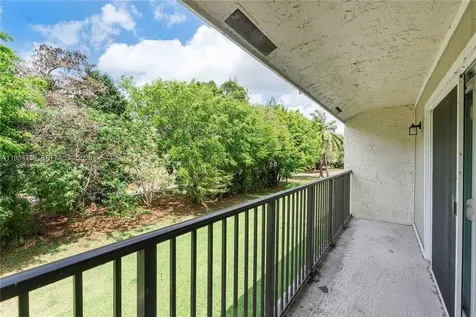 8133 Lagos De Campo Boulevard Tamarac FL 33321