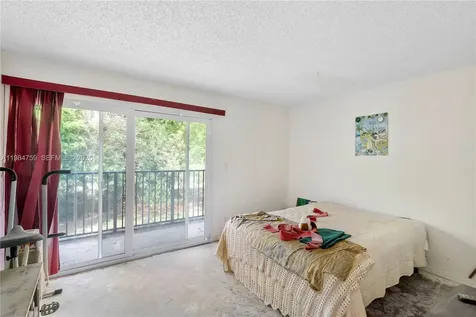 8133 Lagos De Campo Boulevard Tamarac FL 33321