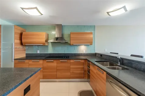 2950 NE 188th Street Aventura FL 33180