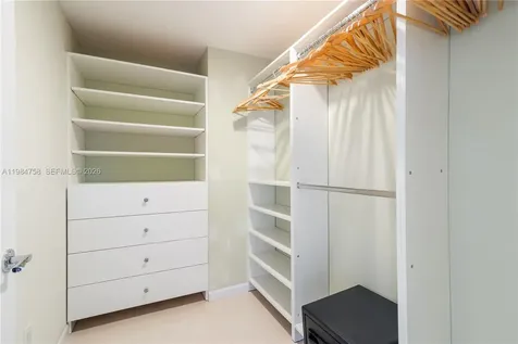 2950 NE 188th Street Aventura FL 33180