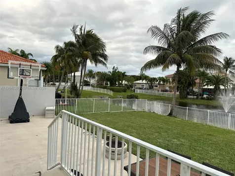 1471 NW 159th Avenue Pembroke Pines FL 33028