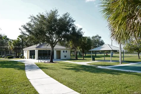 1471 NW 159th Avenue Pembroke Pines FL 33028