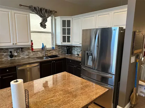1471 NW 159th Avenue Pembroke Pines FL 33028