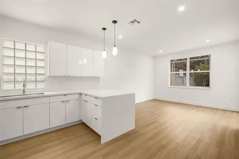 1392 NW 159th Lane Pembroke Pines FL 33028