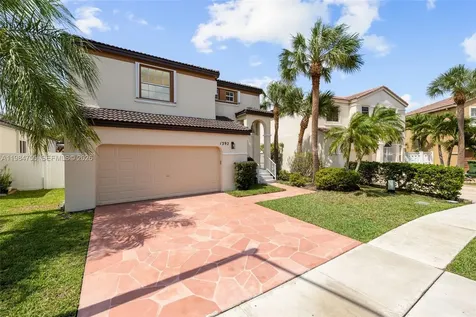 1392 NW 159th Lane Pembroke Pines FL 33028