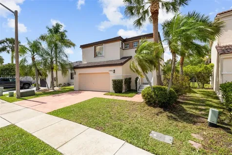 1392 NW 159th Lane Pembroke Pines FL 33028