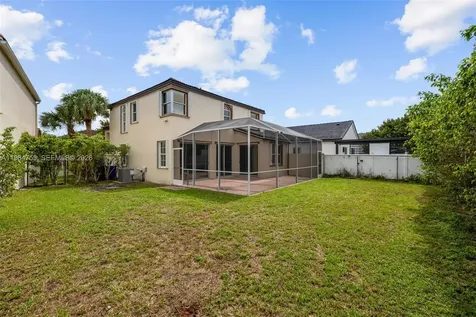 1392 NW 159th Lane Pembroke Pines FL 33028