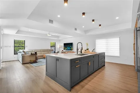 7993 NW 161st Terrace Miami Lakes FL 33016