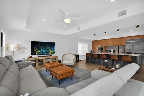 7993 NW 161st Terrace Miami Lakes FL 33016