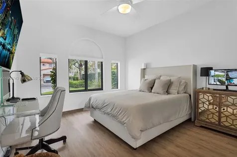7993 NW 161st Terrace Miami Lakes FL 33016