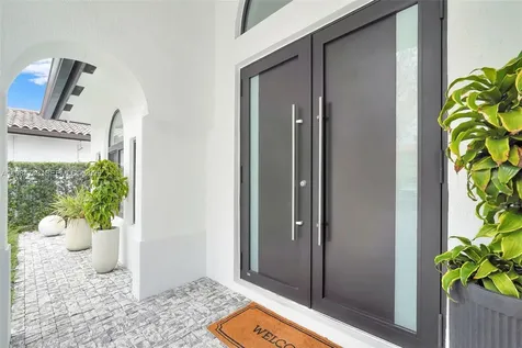 7993 NW 161st Terrace Miami Lakes FL 33016