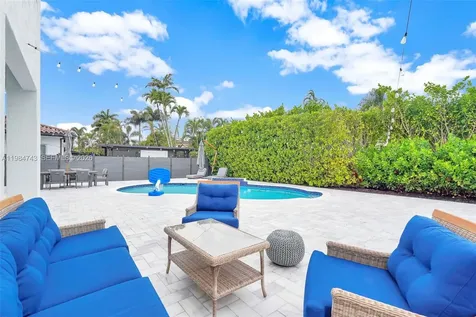 7993 NW 161st Terrace Miami Lakes FL 33016