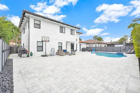 7993 NW 161st Terrace Miami Lakes FL 33016