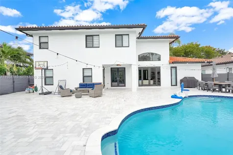 7993 NW 161st Terrace Miami Lakes FL 33016