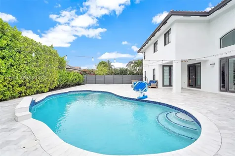 7993 NW 161st Terrace Miami Lakes FL 33016