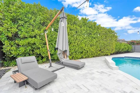 7993 NW 161st Terrace Miami Lakes FL 33016