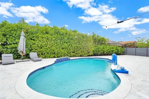 7993 NW 161st Terrace Miami Lakes FL 33016