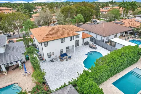 7993 NW 161st Terrace Miami Lakes FL 33016