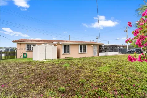 7600 W 12th Avenue Hialeah FL 33014