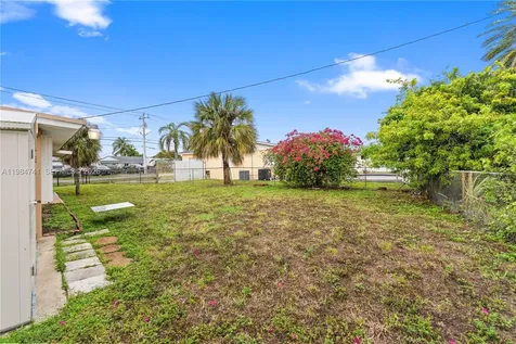 7600 W 12th Avenue Hialeah FL 33014