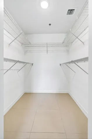 2475 NW 16th St Road Miami FL 33125
