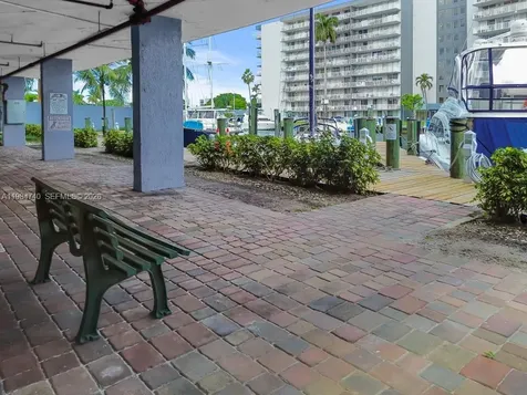 2475 NW 16th St Road Miami FL 33125