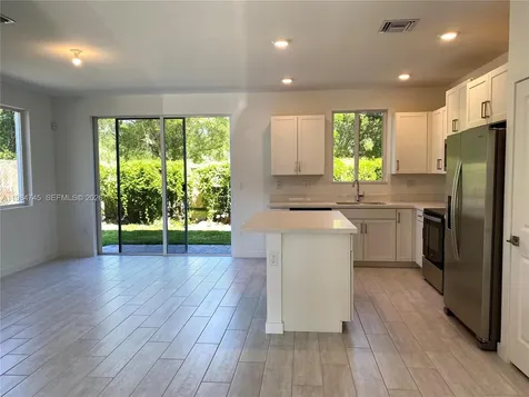 2305 SE 10th Street Homestead FL 33035