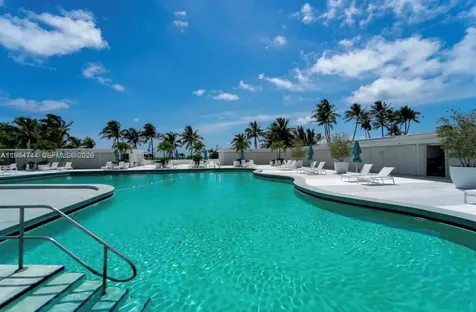 5255 Collins Avenue Miami Beach FL 33140