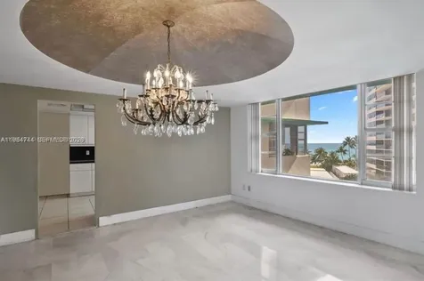 5255 Collins Avenue Miami Beach FL 33140