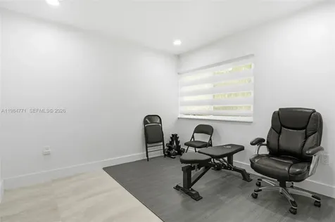 8027 Lake Drive Doral FL 33166